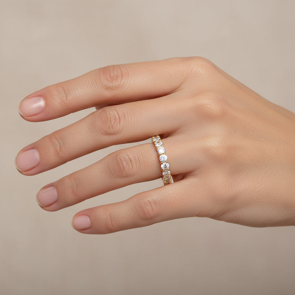 Elegant Rose Gold Moissanite Wedding Ring for Women