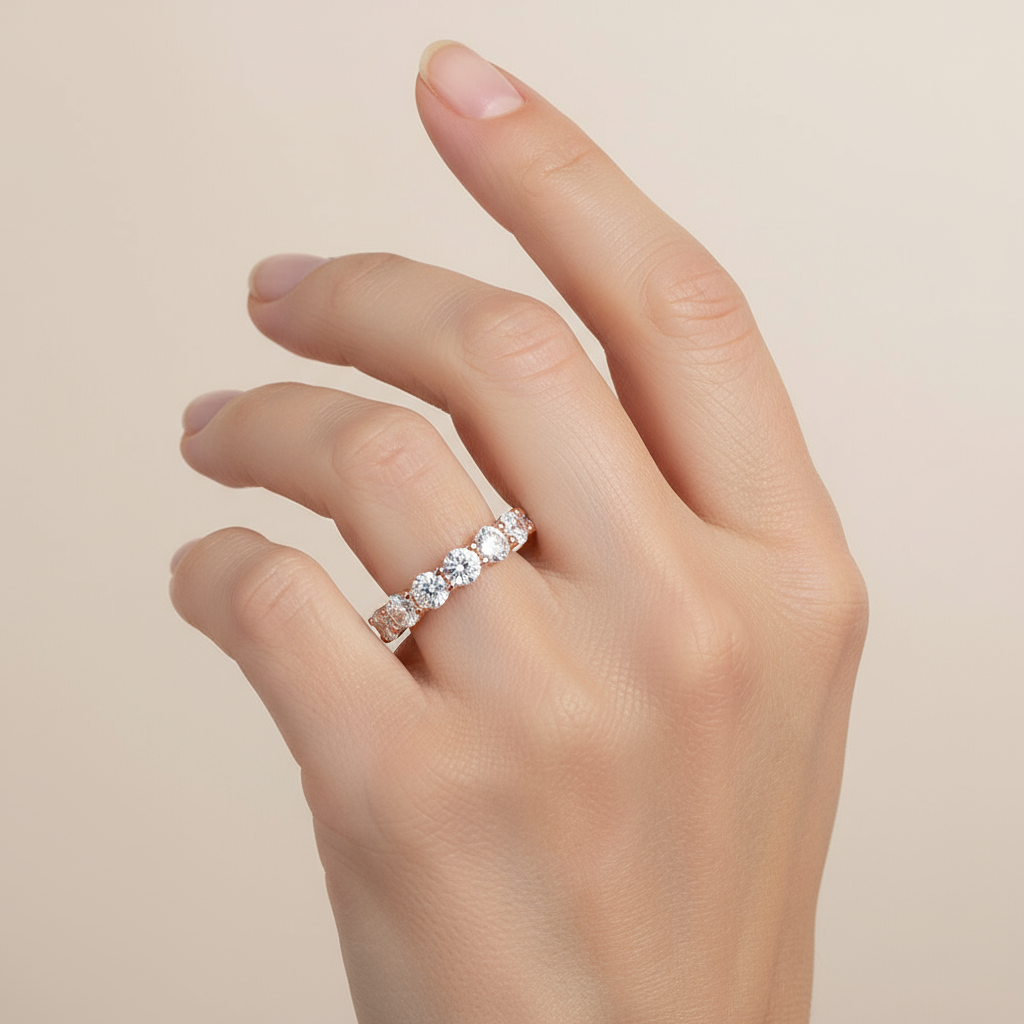 Elegant Rose Gold Moissanite Wedding Ring for Women